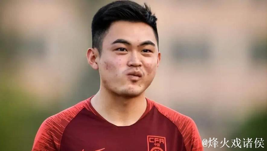 邓涵文与黄紫昌首次携手徐新,共同征战同一家中超球队,未来可期 邓涵文与黄紫昌首次携手徐新,共同征战同一家中超球队,未来可期